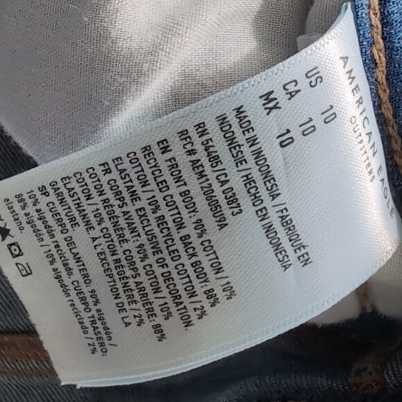 2 pairs, American Eagle Shorts, Size 10 - Picture 4 of 5